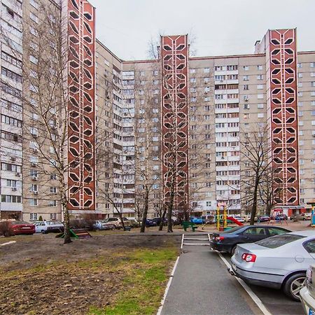 Уютная, Просторная Видовая Трехкомнатная Квартира Возле Метро Академгородок На 6 Мест Киев Екстериор снимка