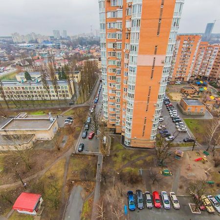 Уютная, Просторная Видовая Трехкомнатная Квартира Возле Метро Академгородок На 6 Мест Киев Екстериор снимка
